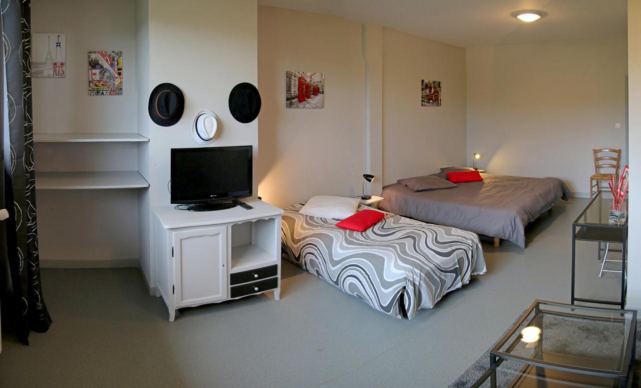 Le Grand Val Bed & Breakfast Lavastrie Luaran gambar