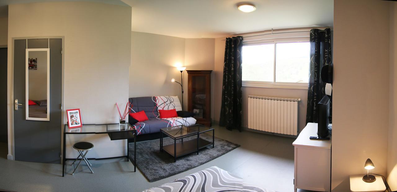 Le Grand Val Bed & Breakfast Lavastrie Luaran gambar