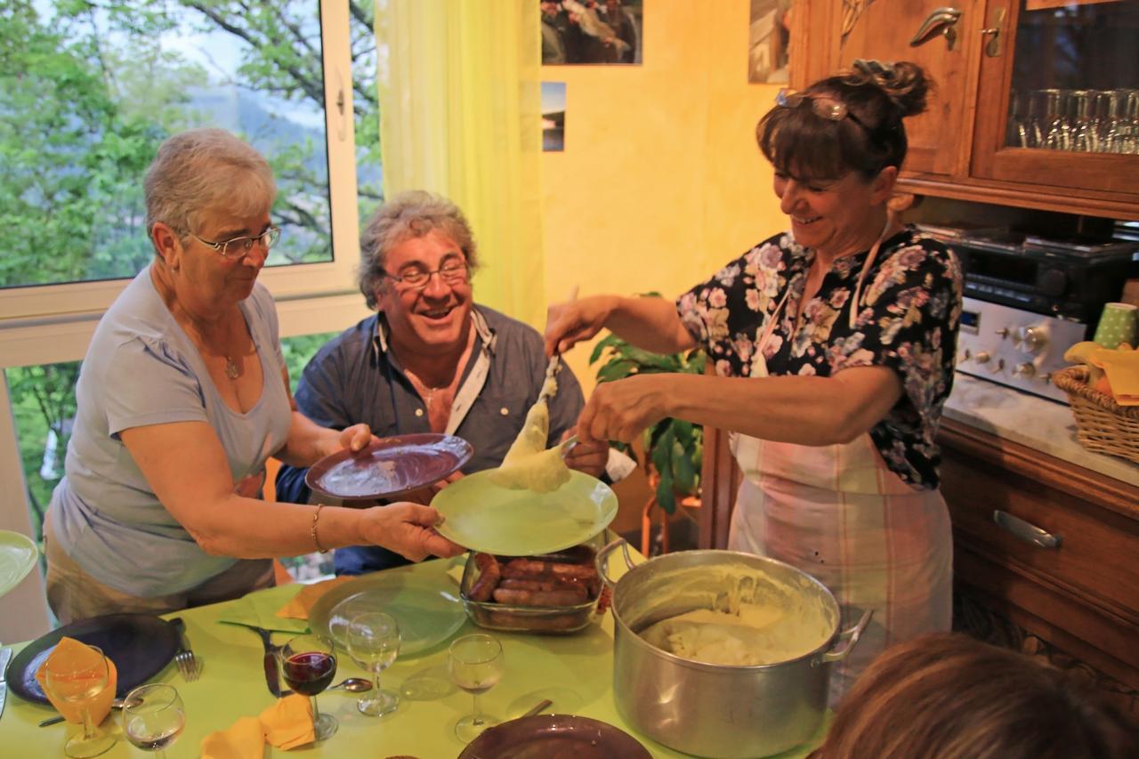 Le Grand Val Bed & Breakfast Lavastrie Luaran gambar