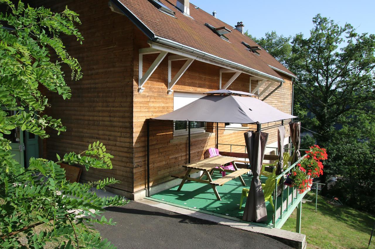 Le Grand Val Bed & Breakfast Lavastrie Luaran gambar