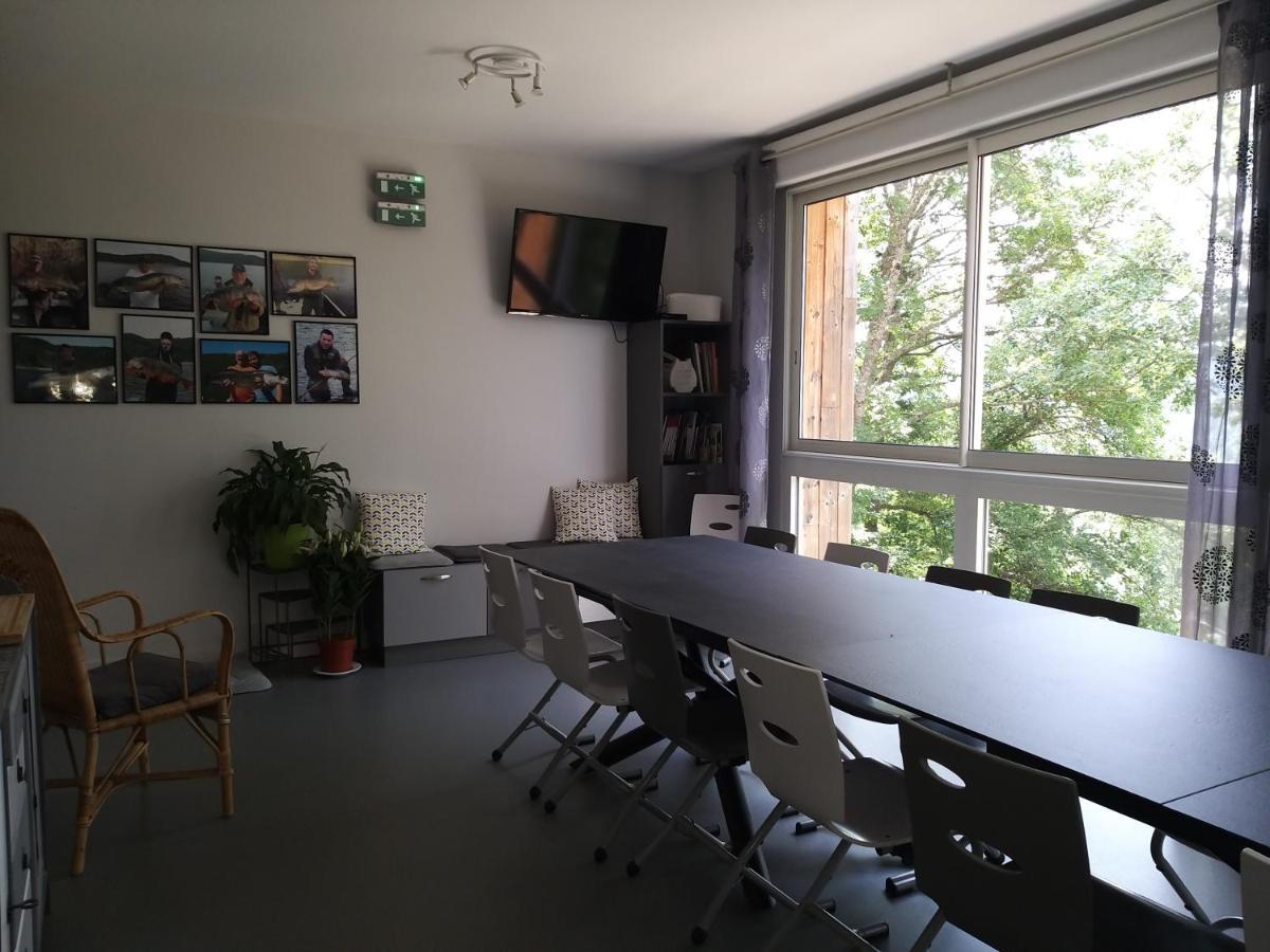 Le Grand Val Bed & Breakfast Lavastrie Luaran gambar