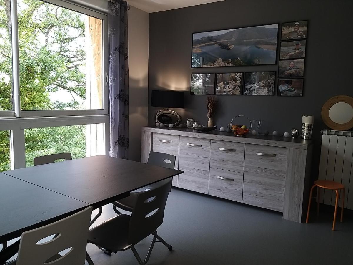 Le Grand Val Bed & Breakfast Lavastrie Luaran gambar